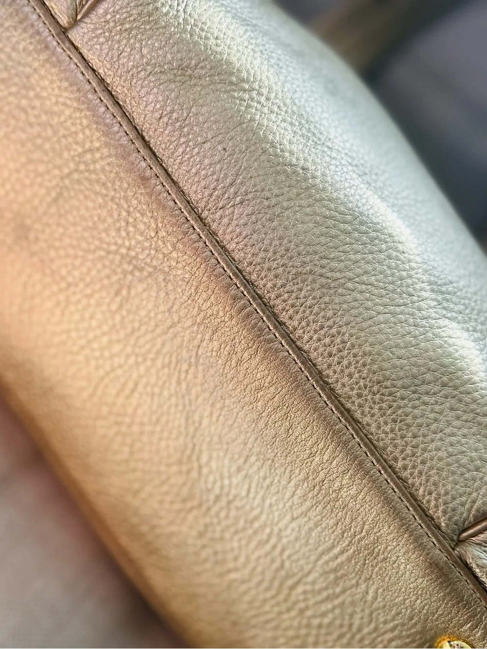 Vintage MICHAEL Michael Kors Beverly Large Metallic Gold Leather Satchel